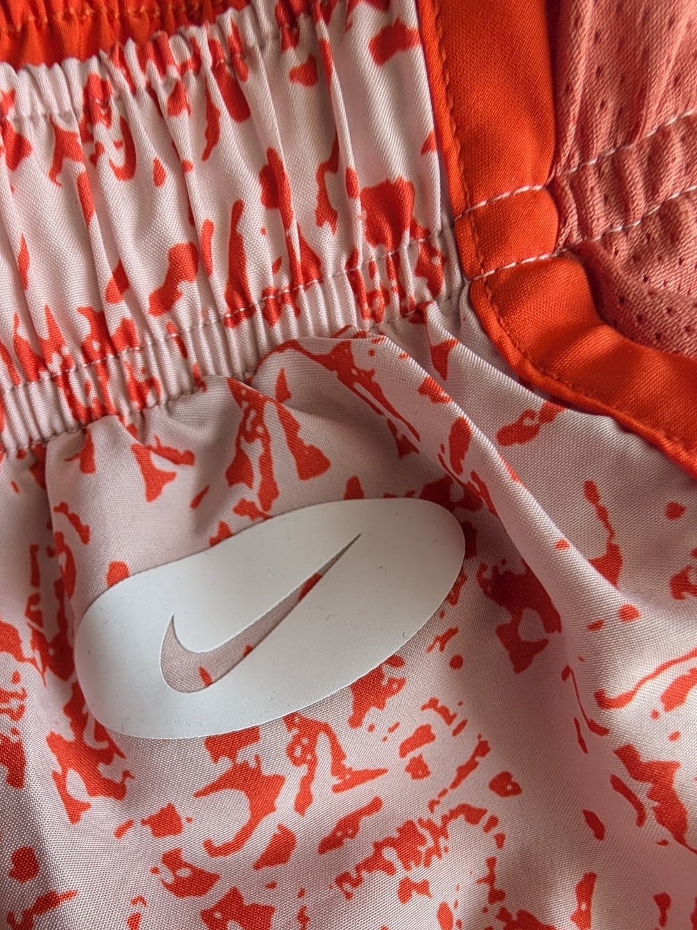 Nike Women’s Orange Print Running Shorts - Picture 2 of 6